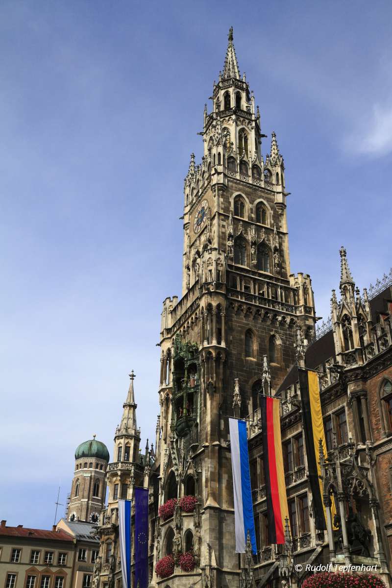 New Town Hall (Rathaus) in Marienplatz