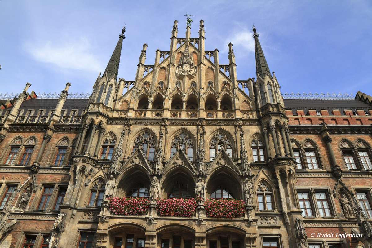 New Town Hall (Rathaus) in Marienplatz