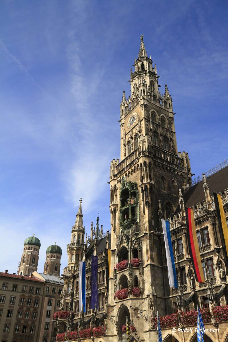 New Town Hall (Rathaus) in Marienplatz
