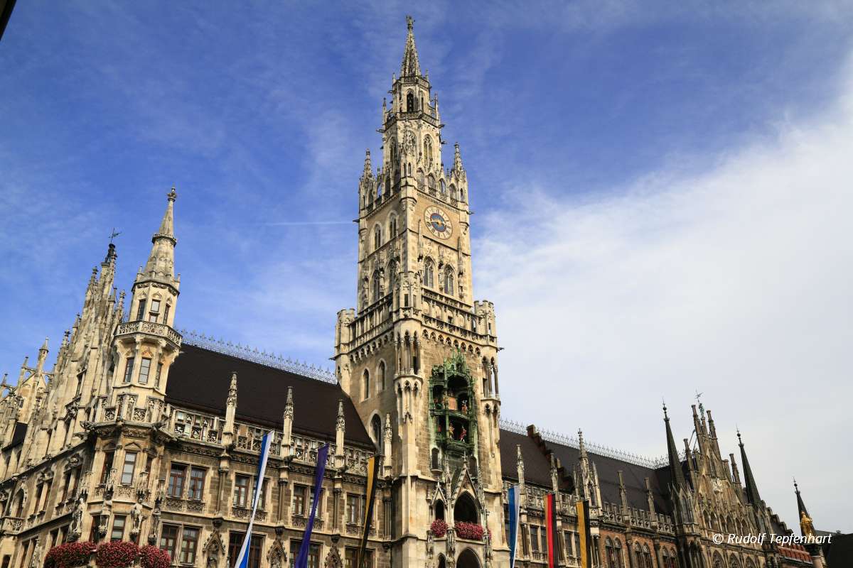 New Town Hall (Rathaus) in Marienplatz