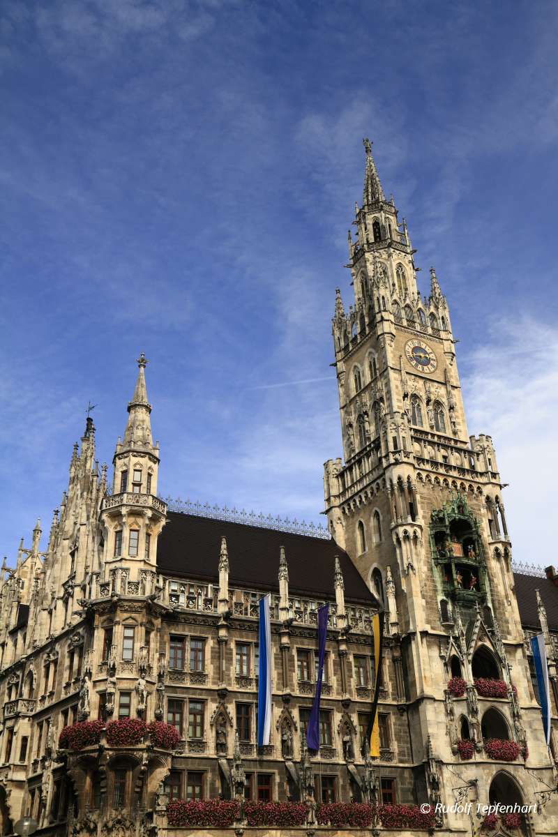 New Town Hall (Rathaus) in Marienplatz