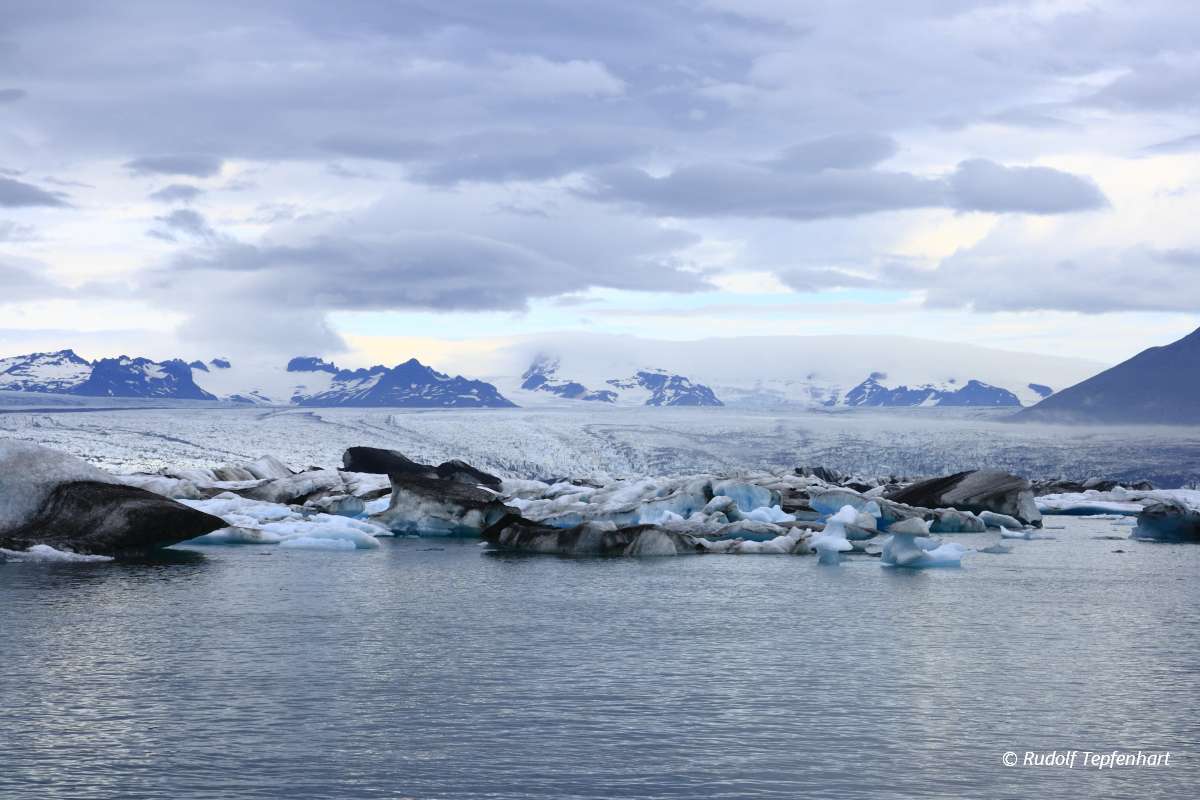 The Jokulsarlon lake