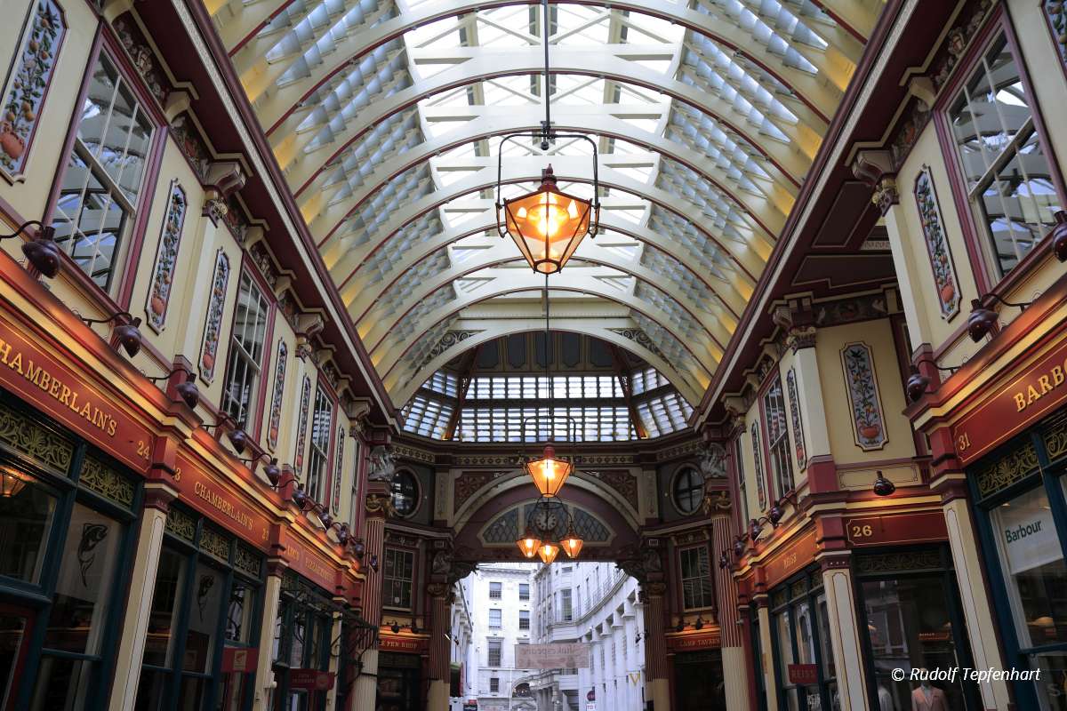 Leadenhall market covered shopping arcade
