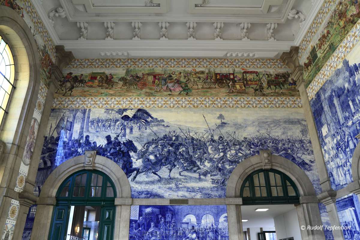 Famous interior wall of Sao Bento Minho railway station. Porto