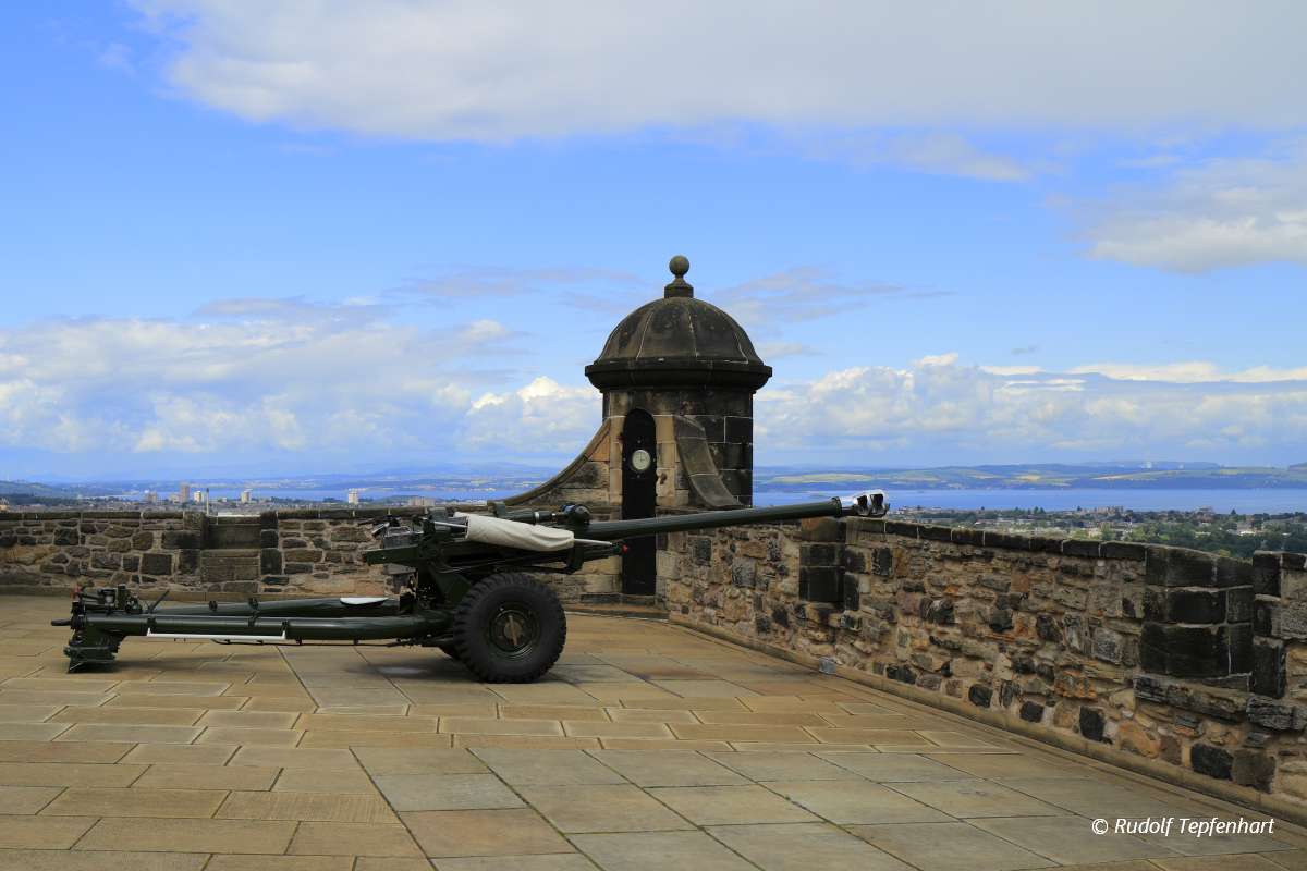 Edinburgh castle in Scotland